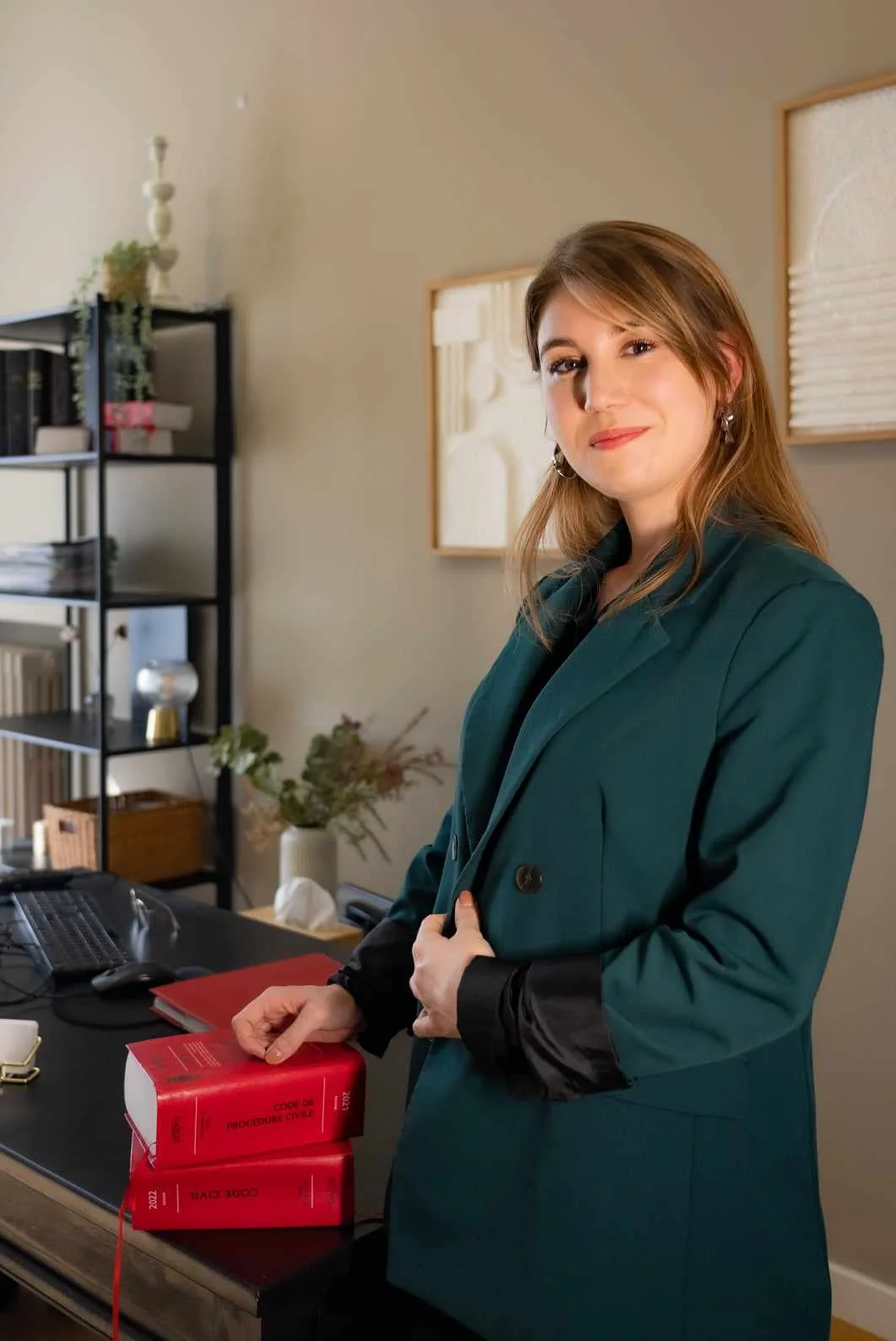 Maître Cassandra Didier vous accueille dans son cabinet d'avocat à Nîmes